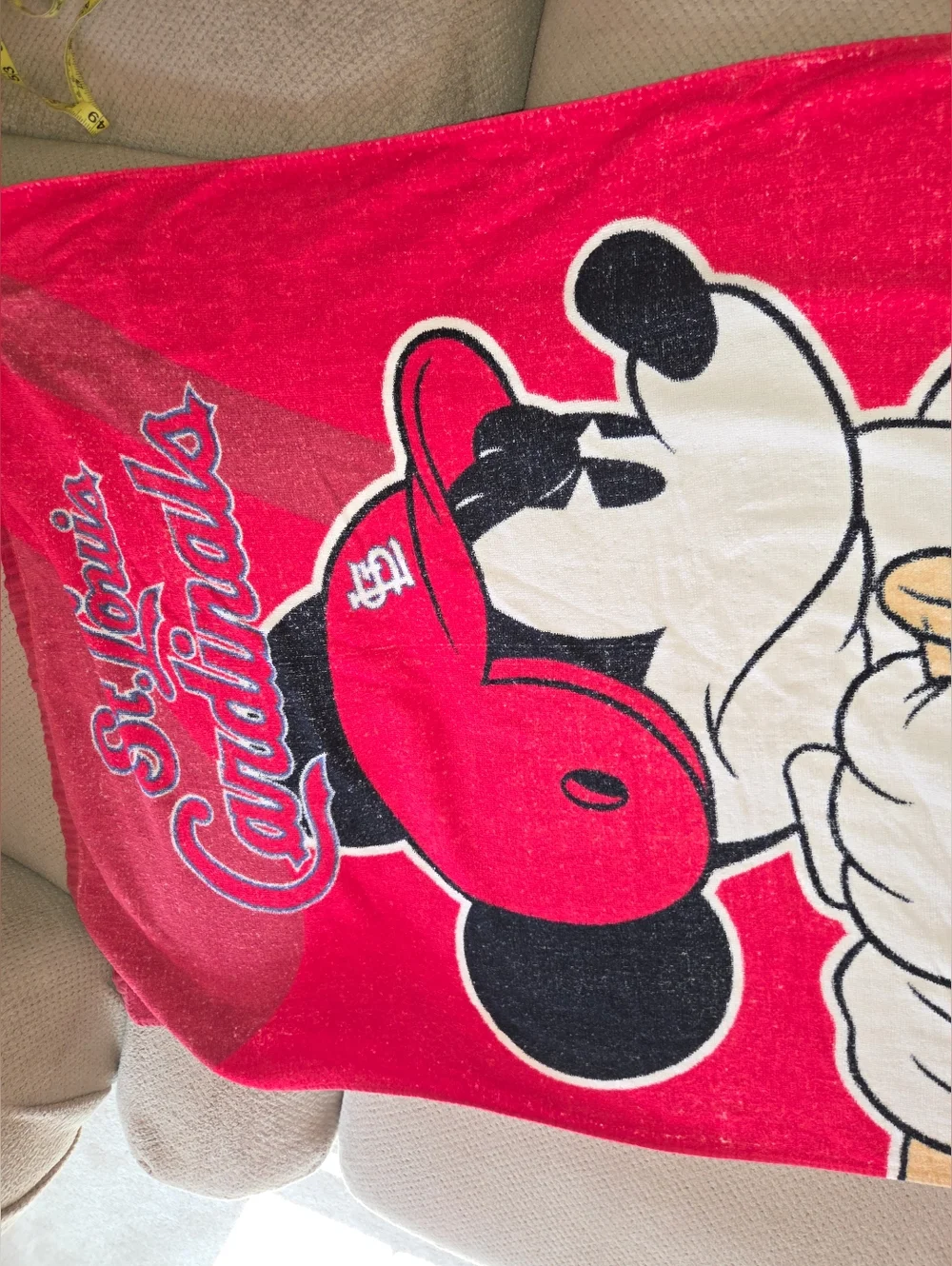 St. Louis Cardinals MLB & Disney Mickey Mouse Towel Wind Up Beach Baseball 2012